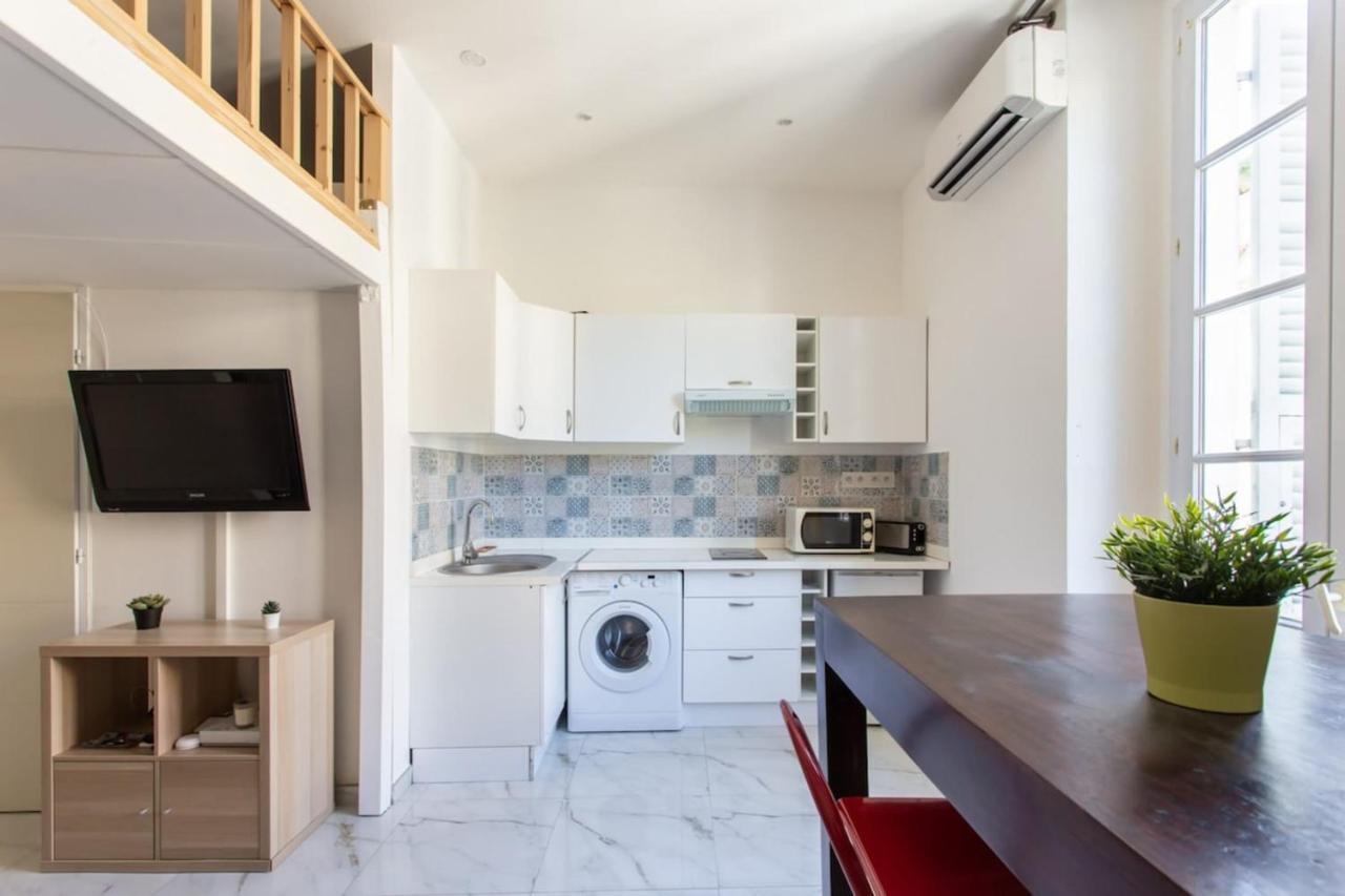 Contemporary Mezzanine Studio With Furnished Balcony Appartamento